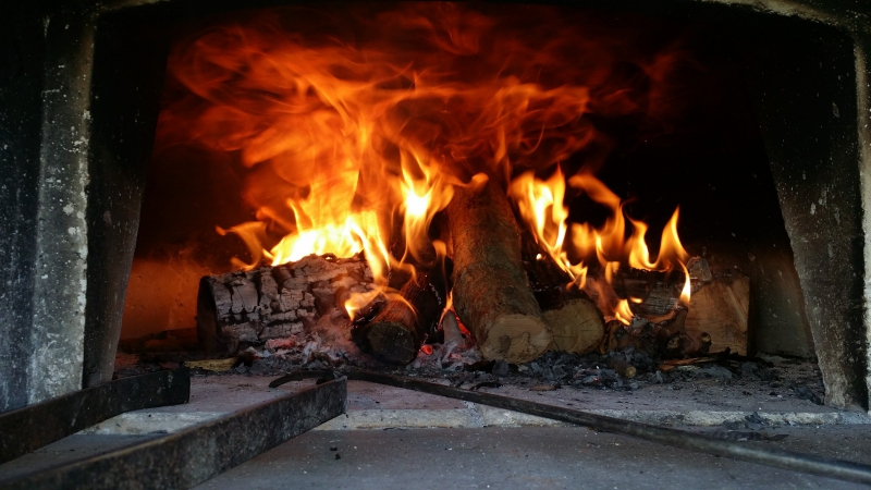 pizzeria-ROQUEBRUNE SUR ARGENS-min_wood-fired-oven-1960099